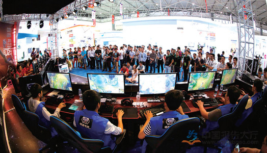 与其他年轻 与其他年轻