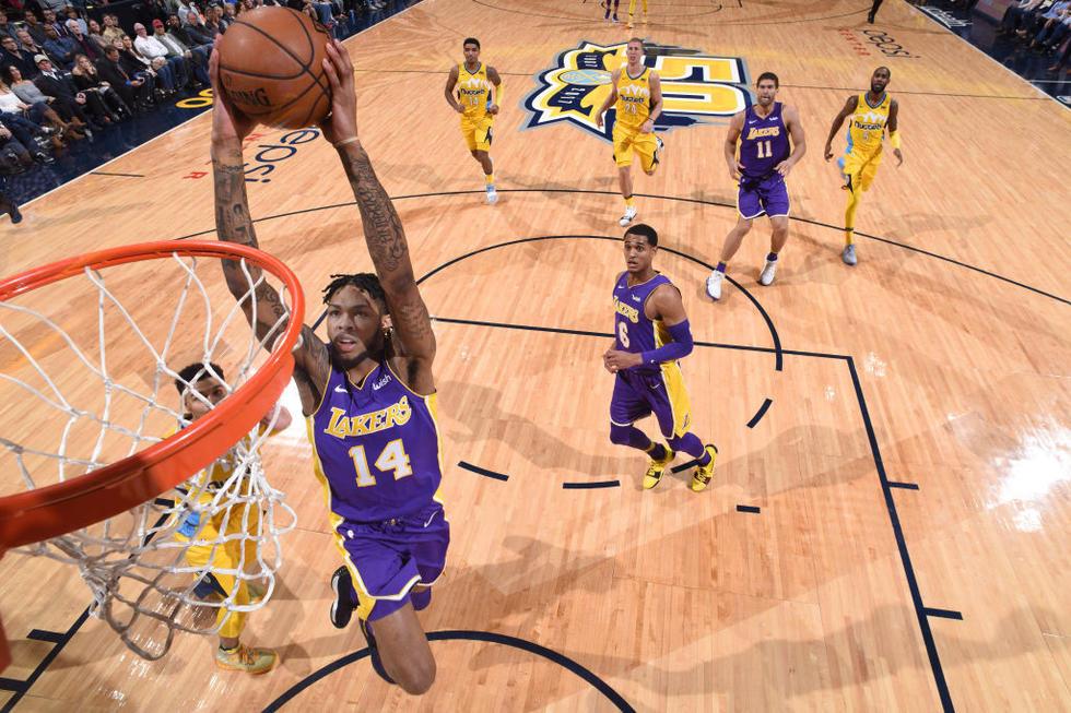 台上崭露头 台上崭露头