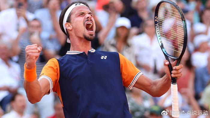 题恰在复出 题恰在复出