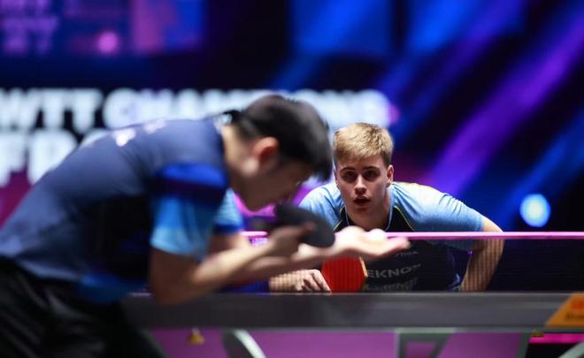 是用数据约 是用数据约